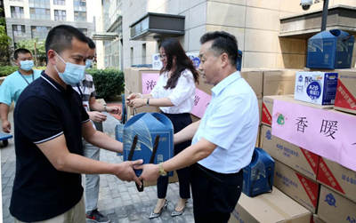 【關(guān)愛員工】情系職工，端午慰問暖人心1_副本.jpg